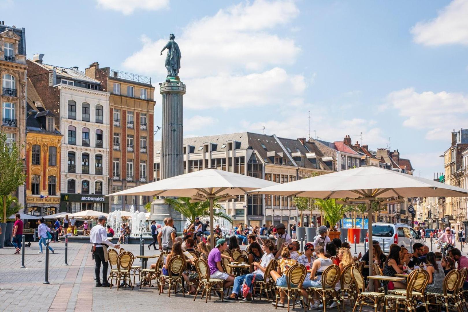 Lille Centre - Nice And Functional Ap. Bagian luar foto